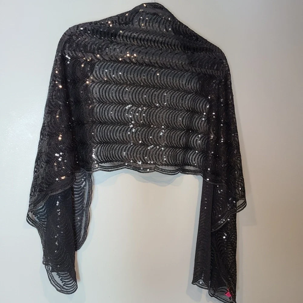 BETSEY JOHNSON Shawl Scarf Wrap Scallop Edge Black Sheer Sparkly Sequins Hoco